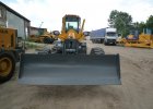 Автогрейдер GR215A